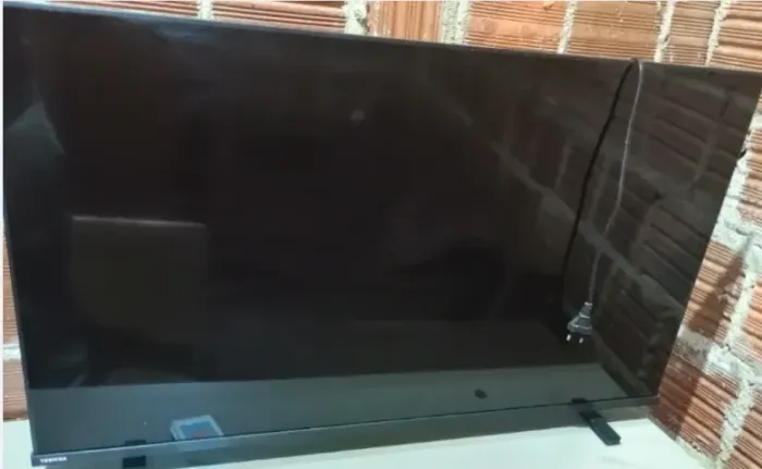 TV semp toshiba 43 funcionando tudo (aceito trocas)