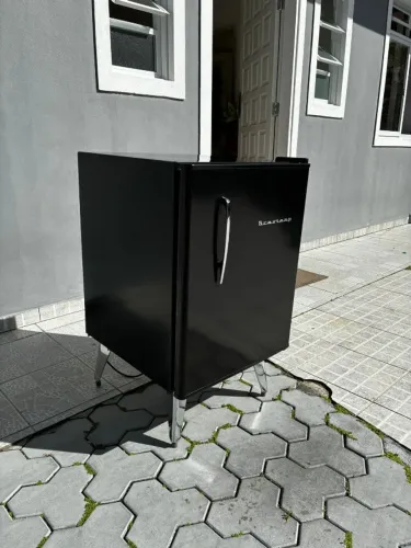 Frigobar Brastemp Retrô 76 Litros Classic Black - Ótimo estado