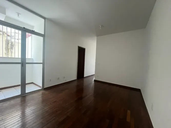 Otimo apartamento de 3 quartos. Avenida Pedro Serafim Ferreira, 300