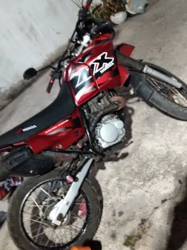 Honda NX 200 Vermelha 200cc - R$ 8.500 ?<br>