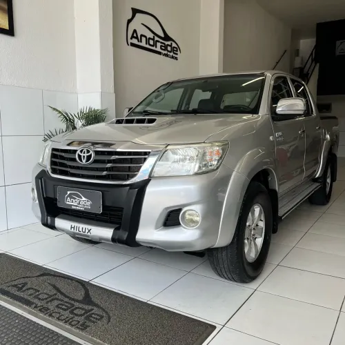 Toyota Hilux CD D4-d 4X4 3.0 TDI Dies. Mec. 2013