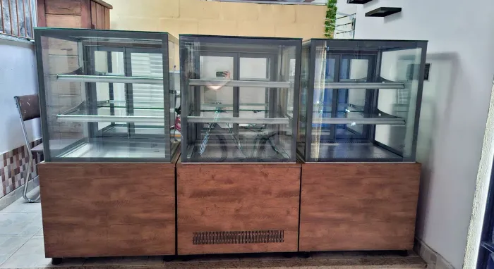 Balcão expositor Elvi