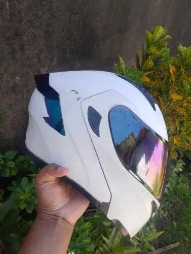 Capacete usado