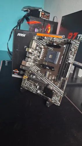 Placa Mãe AM4 - B550M-A PRO MSI