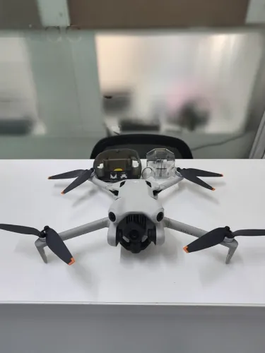 Drone DJI Mini 4 Pro Apenas o Drone (Leia o anuncio)