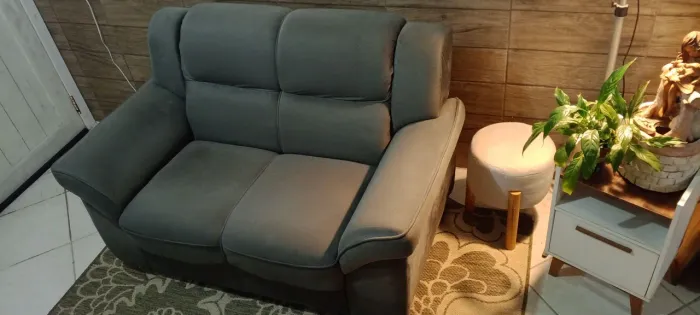 Sofá 2 lugares