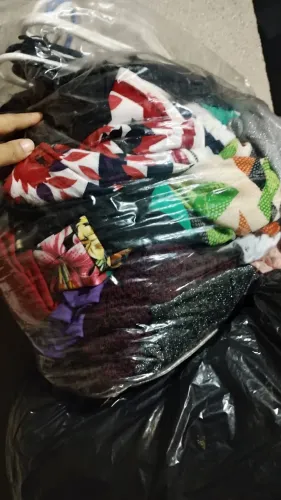Lote de roupas para brechó 