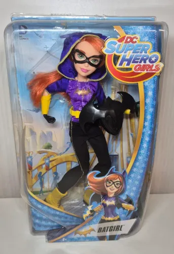 Boneca Dc super hero Girls Batgirl usada