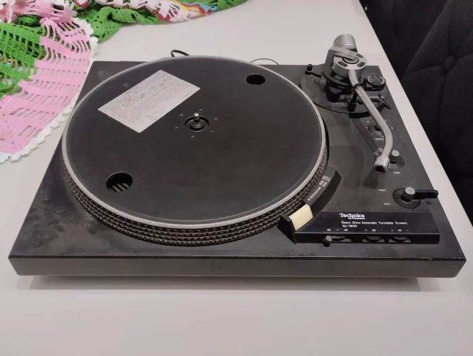 Toca disco technics sl 1900