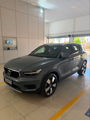Volvo XC40 XC 40 T-4 Momentum 2.0 190cv FWD 2020