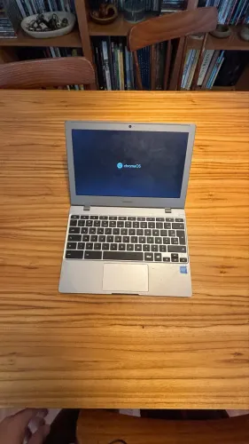 CHROMEBOOK USADO BOM ESTADO