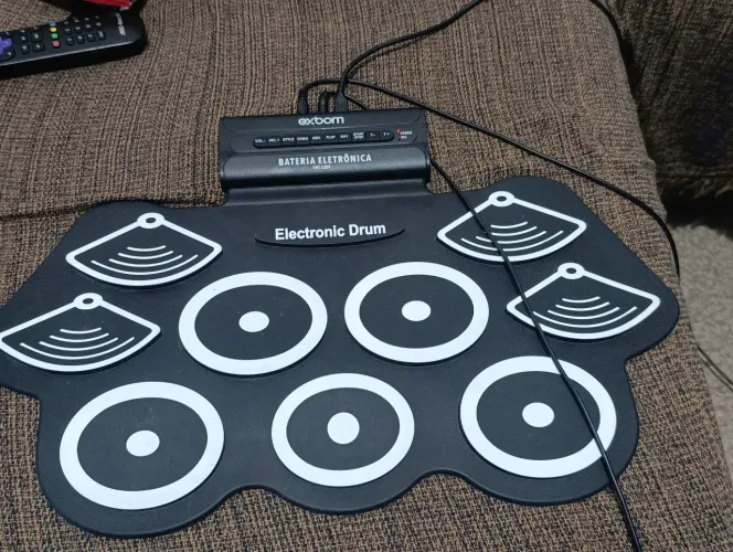 Bateria músical eletrônica