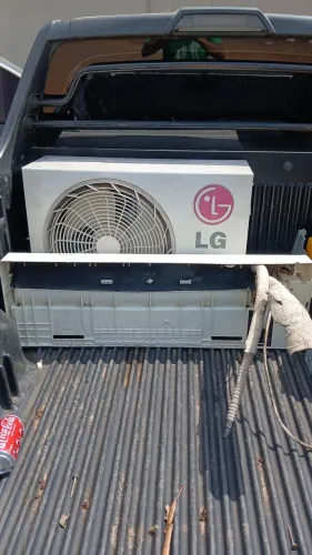 Vende se uma central de ar 12 btus
