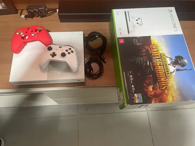 Xbox One S