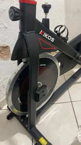 Bike Ergométrica Kikos Usada