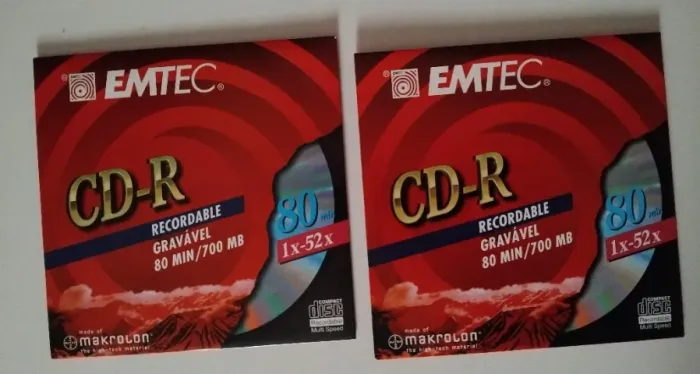 CD-R Emtec 700MB 52x Disco Virgem para Gravação de Músicas e Arquivos