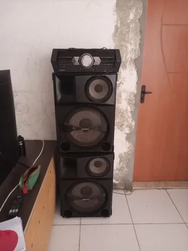 Som Sony shake 