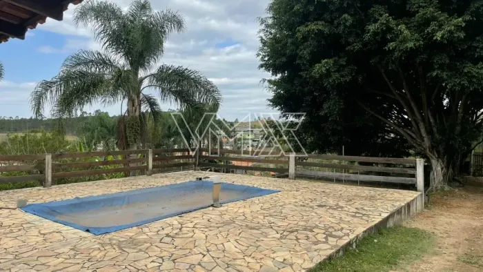 SÍTIO À VENDA EM MOGI DAS CRUZES  SP | LAZER COMPLETO | LAGO | PISCINA | CASA DE CASEIRO