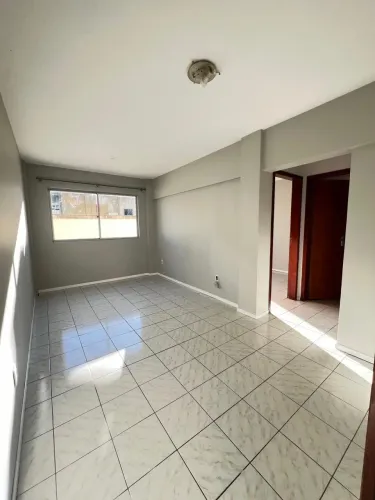 Locação anual: 01 dorm. // Quadra Mar // Barra Sul