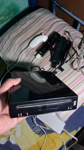 Nintendo Wii *LEIA A DESCRIÇÃO