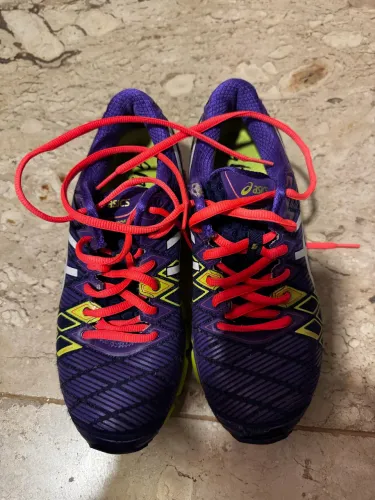 Tênis Asics Kinsei 5