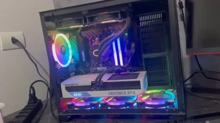 PC Gamer High-End | RTX 4070 Aero OC 12GB + Ryzen 7 5800X3D | 16GB RGB | 1.5TB SSD NVMe |