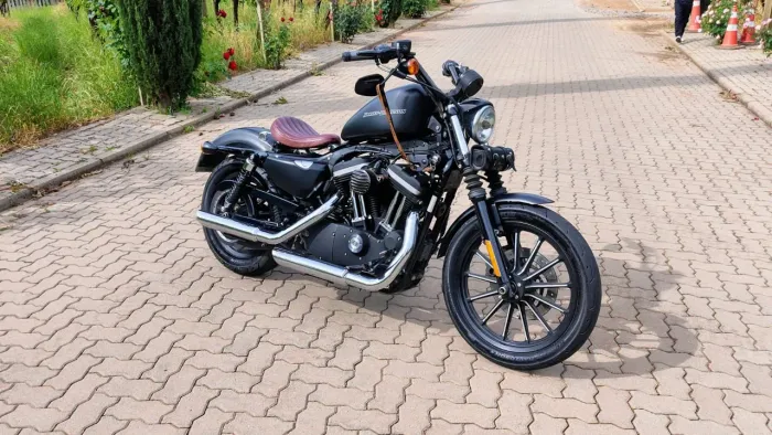 Harley-Davidson Sportster XL 883N Iron 2011