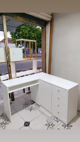 Mesa em L