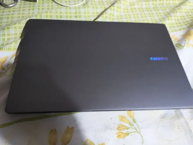 Notebook Samsung Book 4