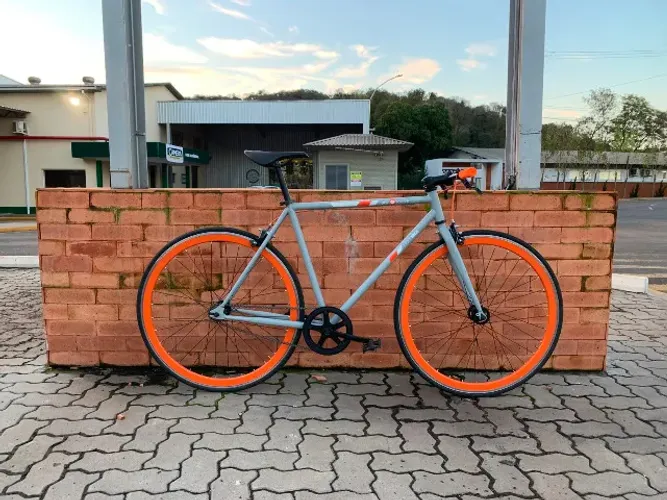 Bicicleta Caixinha Nightriders aro 700