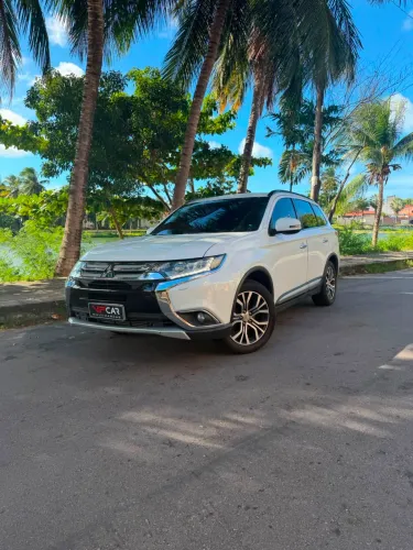 Mitsubishi Outlander 2.2 165cv Diesel Aut. 2016