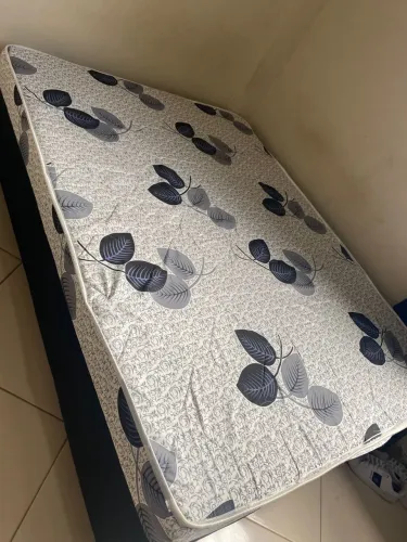Cama 1 semana de uso novinha novinha!