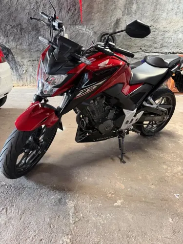 Honda CB 300f Twister Flex 2025
