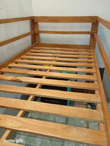 Cama Beliche de madeira