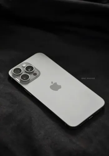 iPhone 15 Pro Max Branco 256 GB 6 meses de garantia