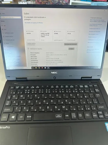 Notebook semi novo