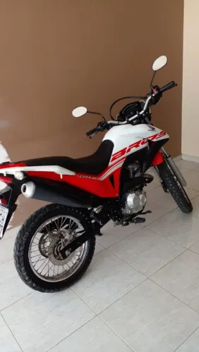 Bros NXR 160 Branco/Vermelho
