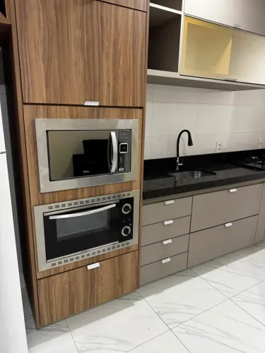 Alugo apartamento com churrasqueira