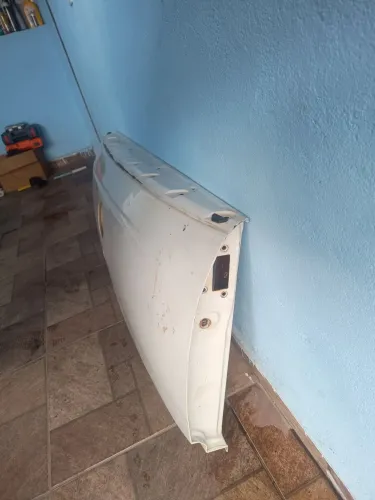 Tampa do porta malas saveiro robust