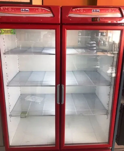 Expositora Gigante 2 Portas 1200 Litros em 220 Volts Frilux (PG Entrega* e Frete Grátis**)