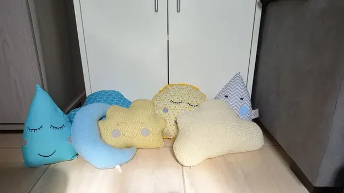 OTIMA OPORTUNIDADE Kit de almofadas NUNCA usadas tema céu