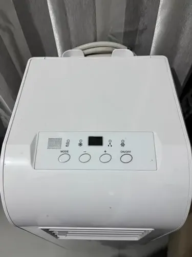 R$900 Ar condicionado portátil/ umidificador 