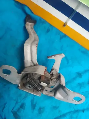 fechadura capô captur