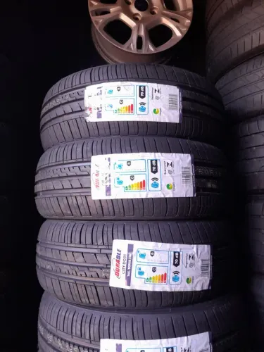 Pneus 165/50R15 73H City DC01 - Novos pra rebaixado *