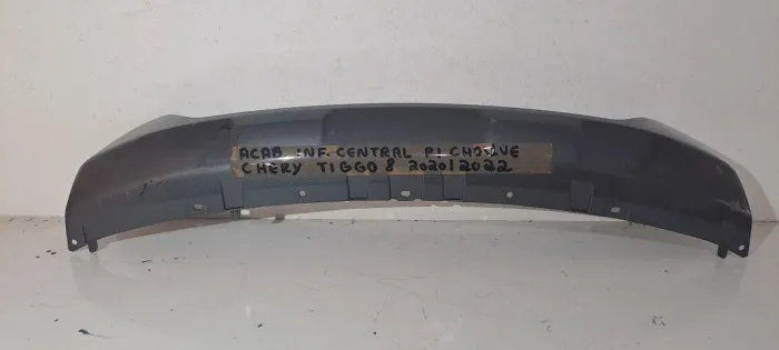 Acabamento inferior central parachoque diant Chery Tiggo 8 2020/ 2022