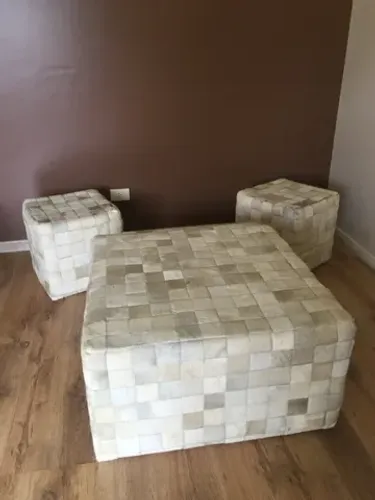 Conjunto de Puffs em couro legítimo
