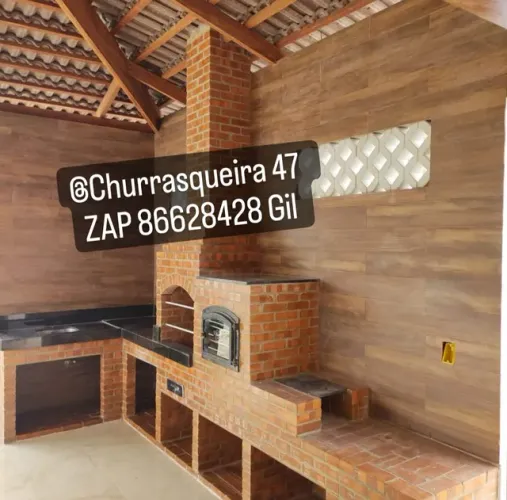 Churrasqueira e telhado 