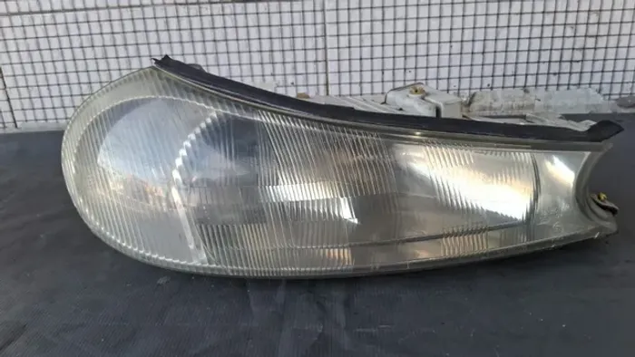 Farol Direito Ford Mondeo 97/02