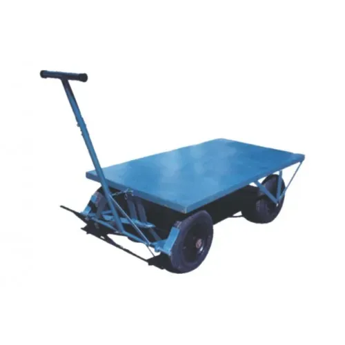 Carrinho Plataforma com freio medidas 1,50 metros X 80 centímetros. Feito de chapa de aço