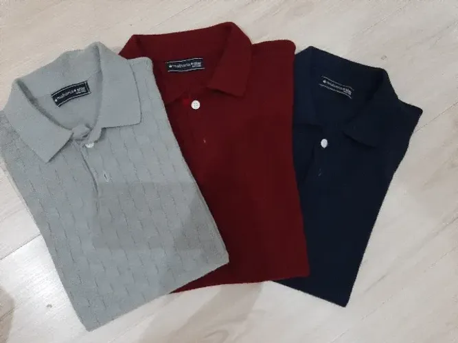 Camiseta pólo masculina em modal